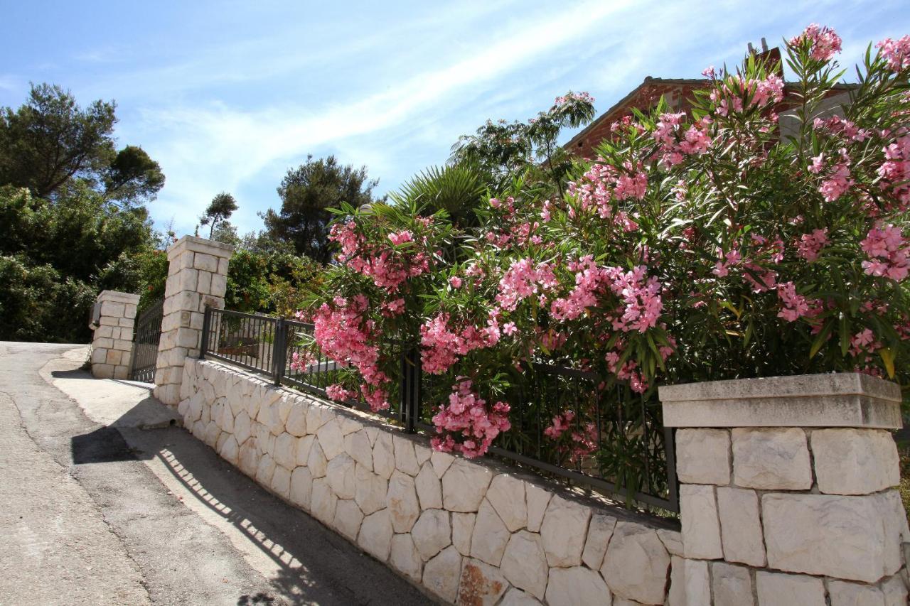 Apartment Udovicic Trogir Eksteriør billede