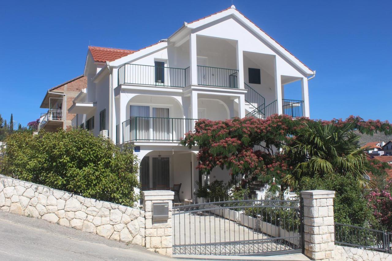 Apartment Udovicic Trogir Eksteriør billede